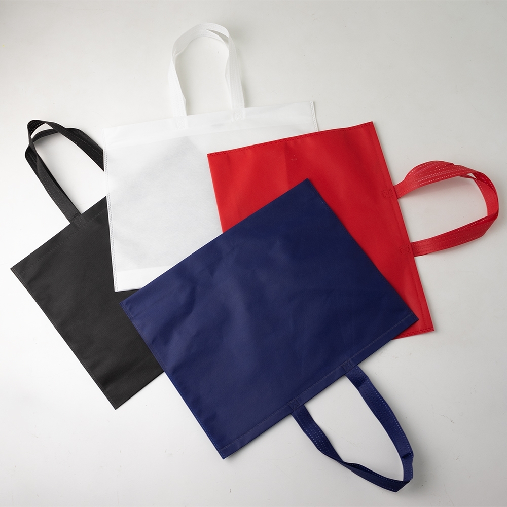 Sacola de TNT para eventos com logotipo