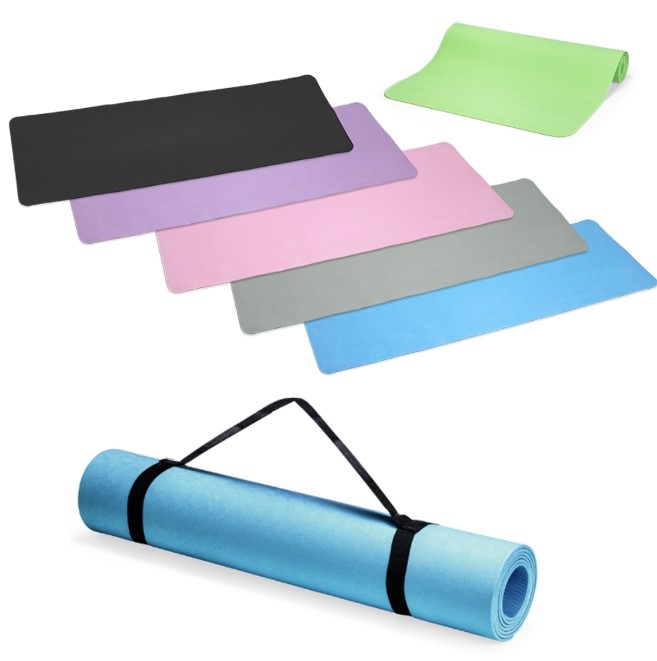 tapete de yoga com logotipo